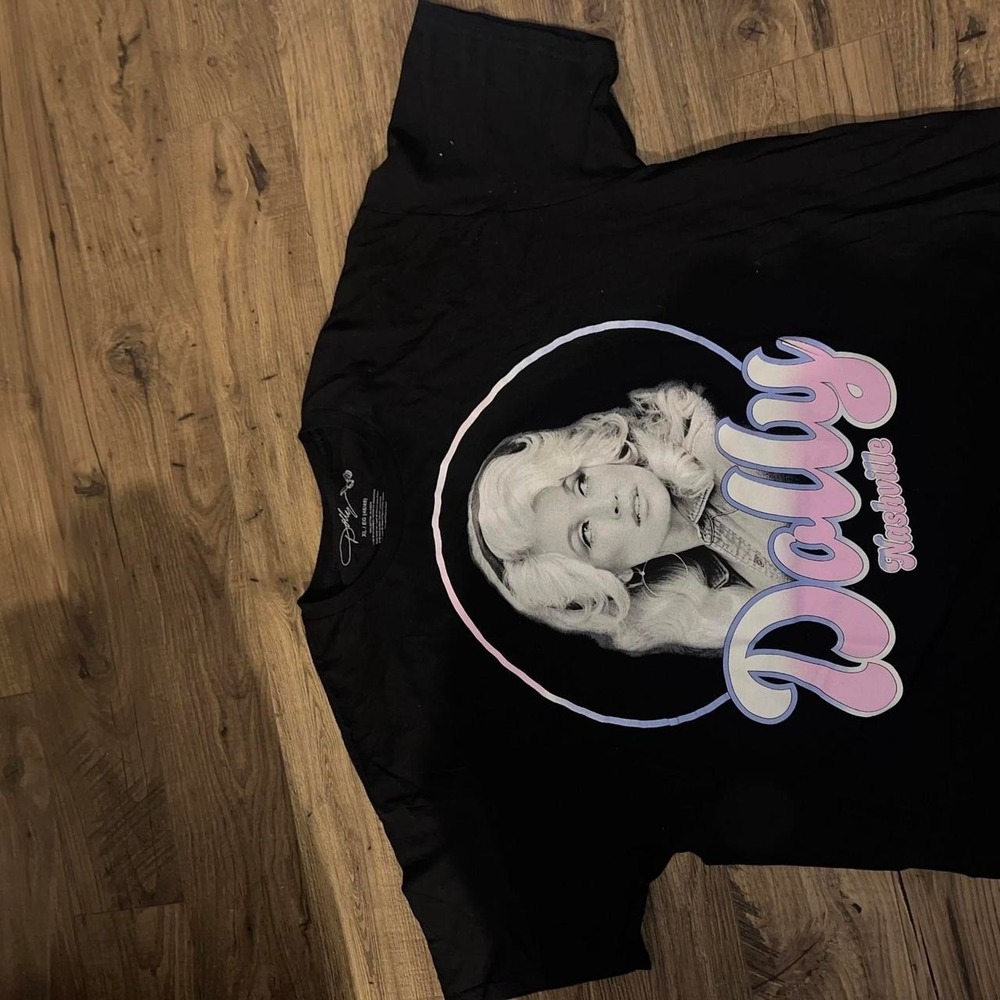 Dolly Parton t shirt